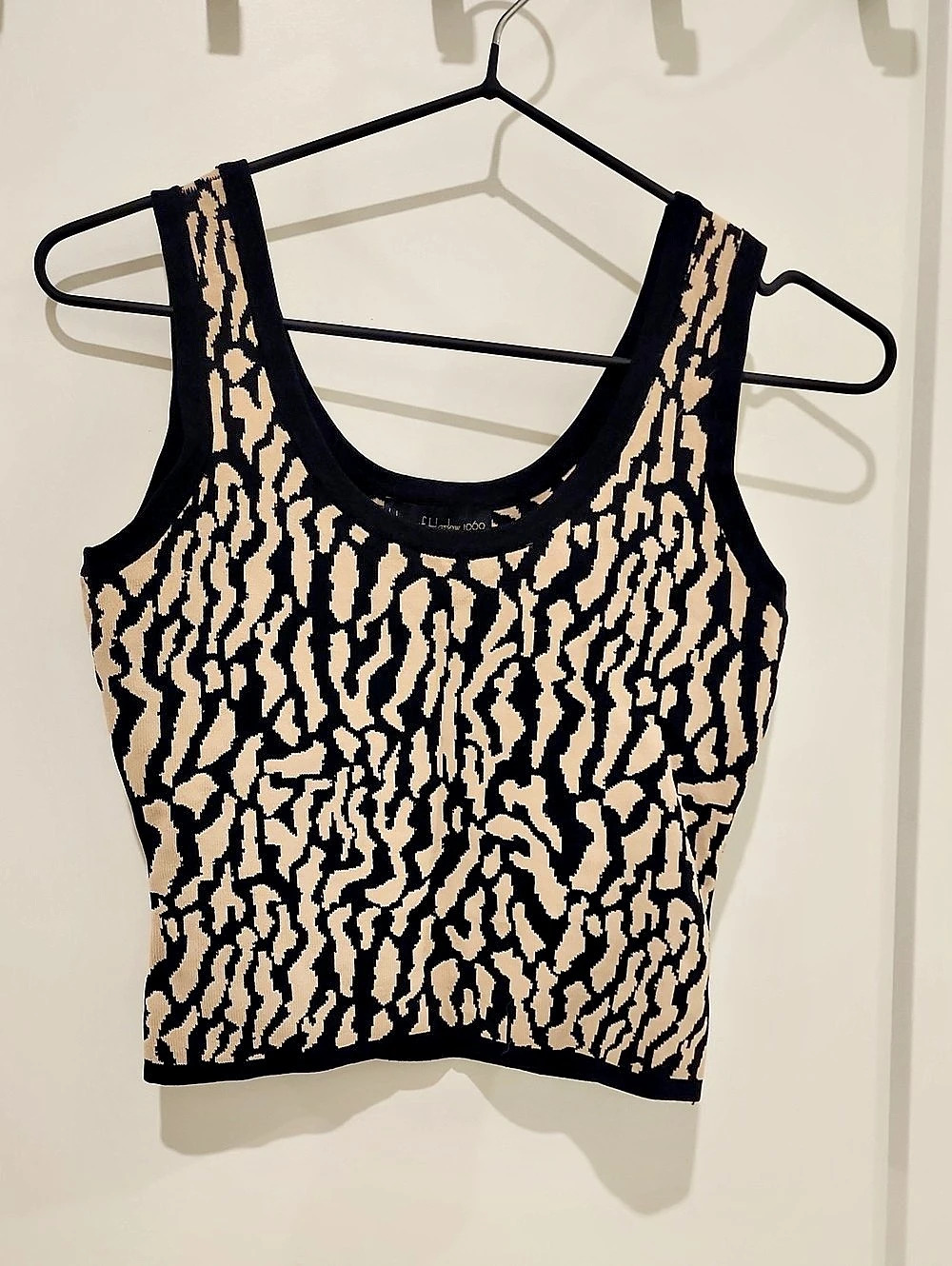 House of Harlow 1960 Leopard Print Knit Tank Top Animal Print Crop Tank Black &